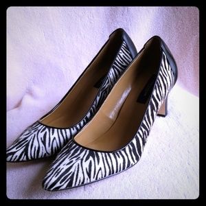 Ann Taylor Leather Animal Fur Pump 5.5 fit